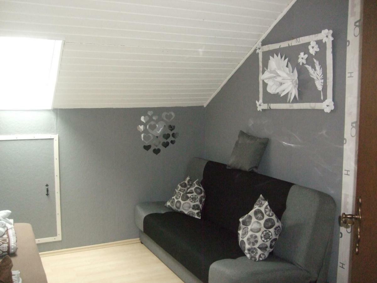 Ferienwohnung Schaefer Anschau エクステリア 写真